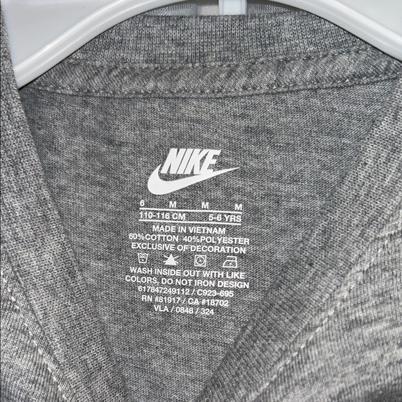 NEW Nike Kids 2 Piece Set with Shirt & Shorts Size Boys 6 - Picture 5 of 6